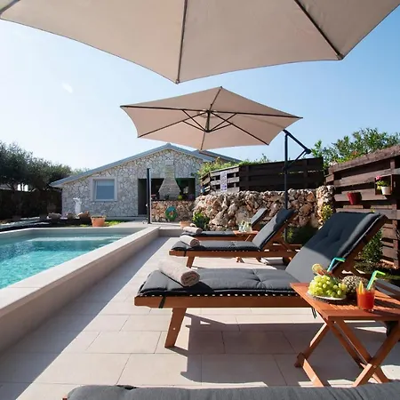 Haus Holiday home *